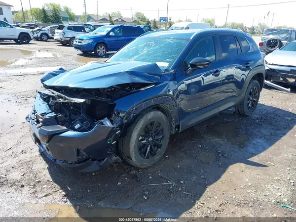 7MMVABBM9SN359352 2025 MAZDA CX-50 - Image 2