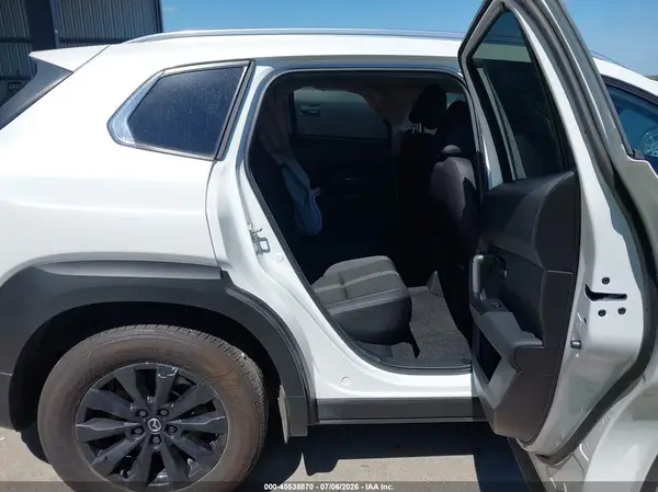 7MMVABBMXRN236573 2024 MAZDA CX-50 - Image 8