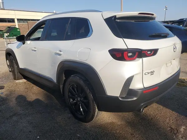 7MMVABBMXSN307261 2025 MAZDA CX-50 - Image 2