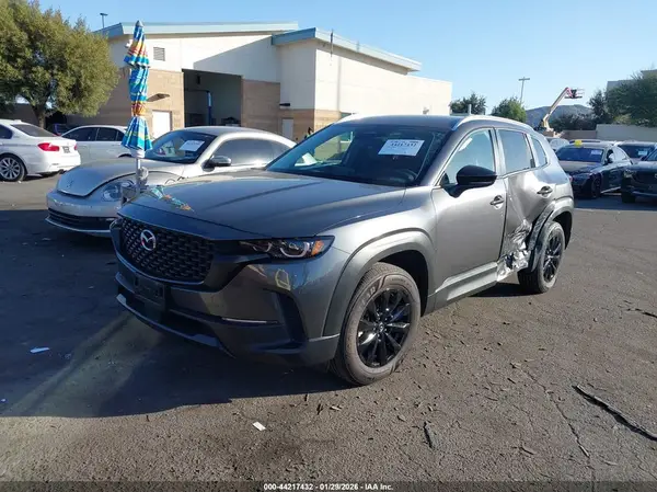 7MMVABBMXSN338722 2025 MAZDA CX-50 - Image 2