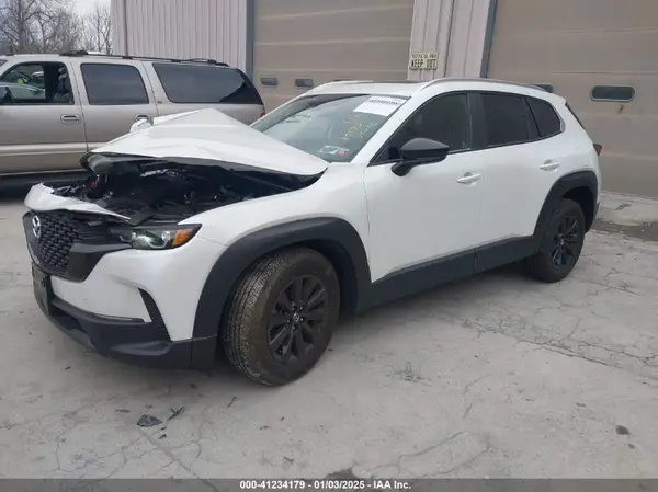 7MMVABCM1PN132999 2023 MAZDA CX-50 - Image 2