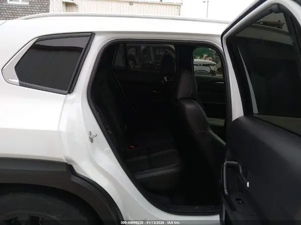 7MMVABCM2PN140982 2023 MAZDA CX-50 - Image 8