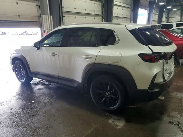 7MMVABCM2PN143008 2023 MAZDA CX-50 - Image 2