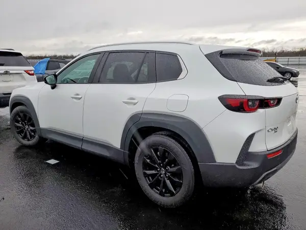 7MMVABCM3PN138786 2023 MAZDA CX-50 - Image 2