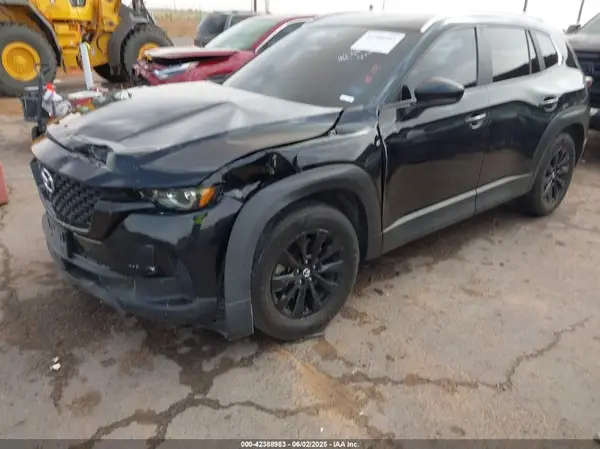7MMVABCM3PN148962 2023 MAZDA CX-50 - Image 2