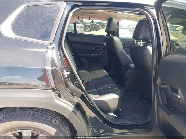7MMVABCM7PN151380 2023 MAZDA CX-50 - Image 8