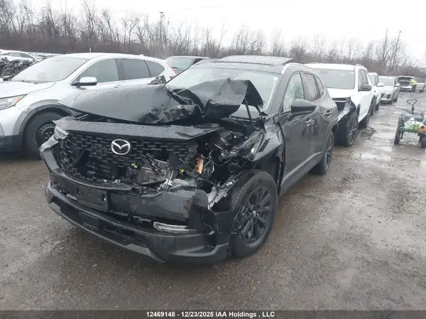 7MMVABCM9SN349144 2025 MAZDA CX-50 - Image 2