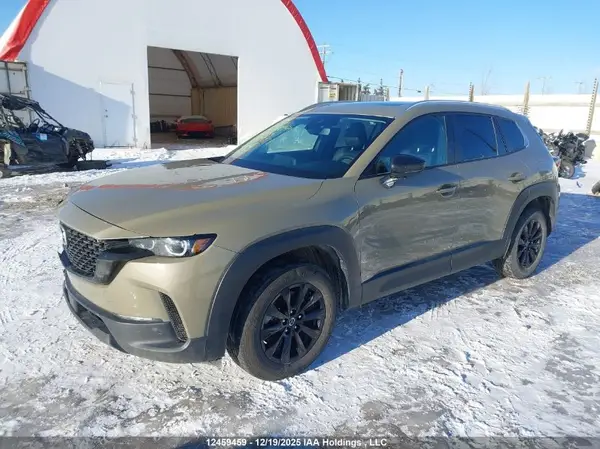 7MMVABCMXRN235938 2024 MAZDA CX-50 - Image 2