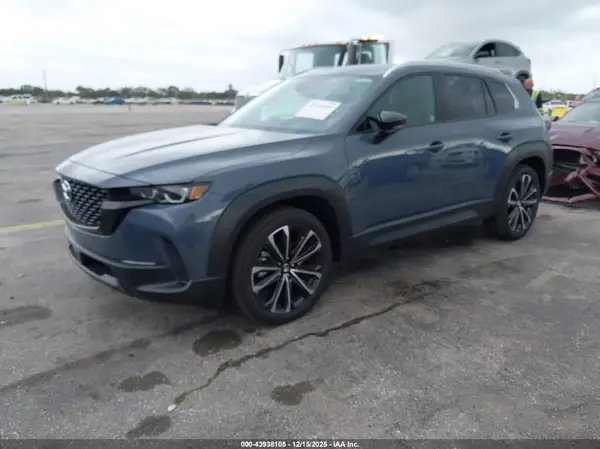 7MMVABDL8TN453695 2026 MAZDA CX-50 - Image 2