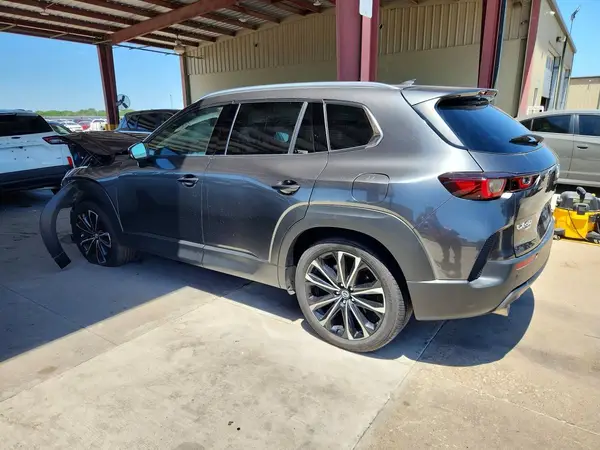 7MMVABDL8TN479424 2026 MAZDA CX-50 - Image 2