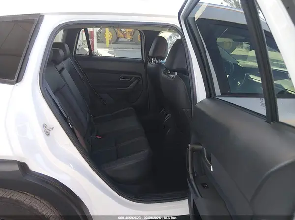 7MMVABDM1RN211252 2024 MAZDA CX-50 - Image 8