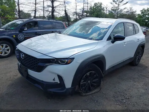 7MMVABDM1SN331834 2025 MAZDA CX-50 - Image 2