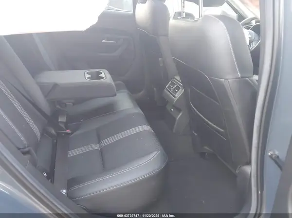 7MMVABDM1SN346060 2025 MAZDA CX-50 - Image 8
