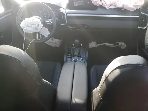 7MMVABDM1SN358452 2025 MAZDA CX-50 - Image 8