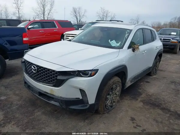 7MMVABDM4SN310086 2025 MAZDA CX-50 - Image 2