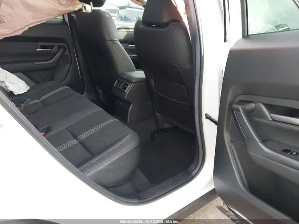 7MMVABDM4SN310086 2025 MAZDA CX-50 - Image 8