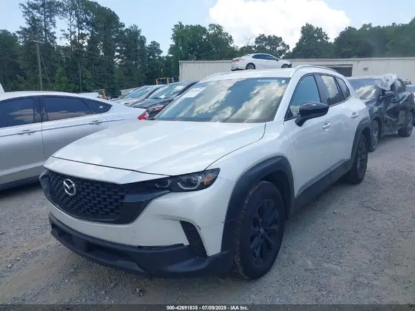 7MMVABDM4SN349132 2025 MAZDA CX-50 - Image 2