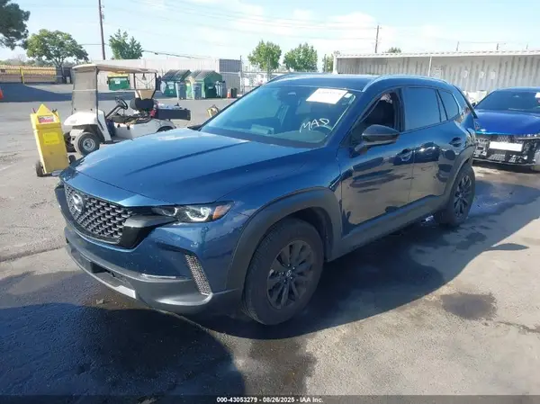 7MMVABDM5SN338463 2025 MAZDA CX-50 - Image 2