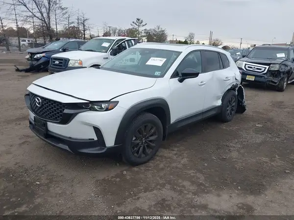 7MMVABDM5SN359796 2025 MAZDA CX-50 - Image 2