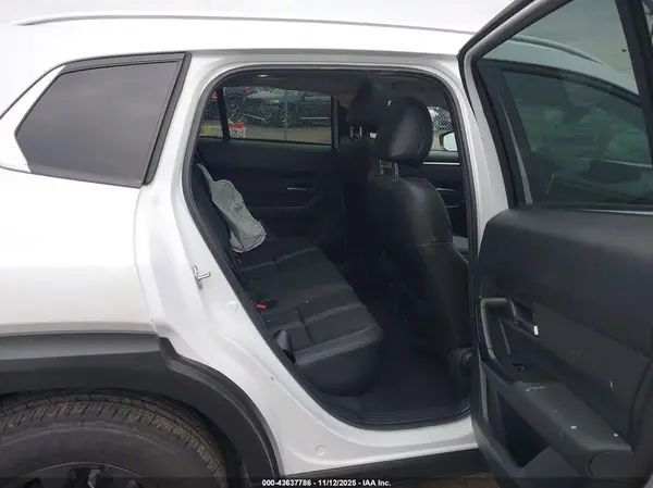 7MMVABDM5SN359796 2025 MAZDA CX-50 - Image 8