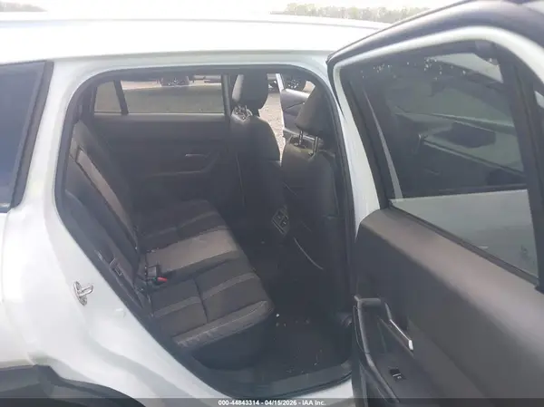 7MMVABDM6SN341565 2025 MAZDA CX-50 - Image 8