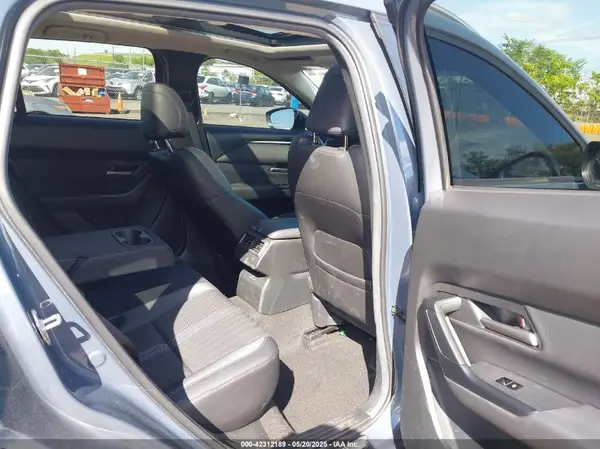 7MMVABDM7RN160582 2024 MAZDA CX-50 - Image 8
