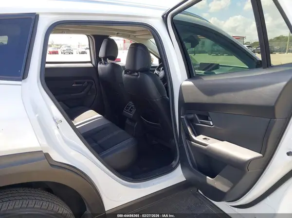 7MMVABDM7SN308915 2025 MAZDA CX-50 - Image 8