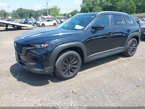 7MMVABDM7SN311605 2025 MAZDA CX-50 - Image 2