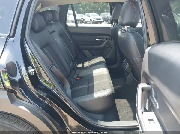 7MMVABDM7SN311605 2025 MAZDA CX-50 - Image 8