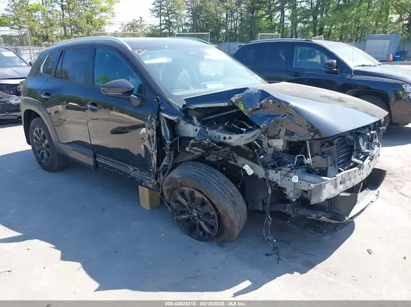 7MMVABDM7SN311832 2025 MAZDA CX-50 - Image 1