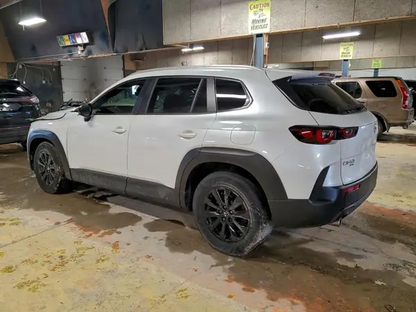 7MMVABDM7SN332762 2025 MAZDA CX-50 - Image 2