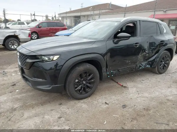 7MMVABDM7SN334320 2025 MAZDA CX-50 - Image 2