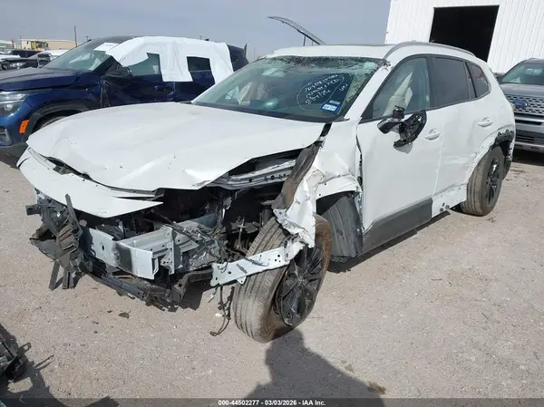 7MMVABDM7SN370072 2025 MAZDA CX-50 - Image 2