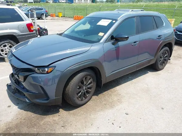 7MMVABDM8SN356858 2025 MAZDA CX-50 - Image 2