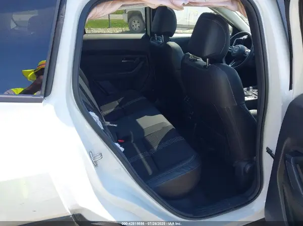 7MMVABDMXSN329726 2025 MAZDA CX-50 - Image 8