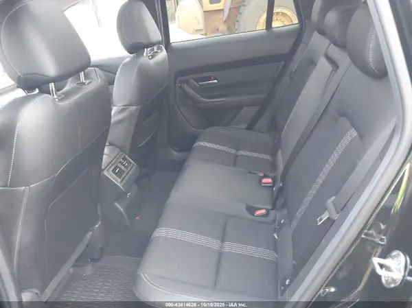 7MMVABDMXSN333727 2025 MAZDA CX-50 - Image 8