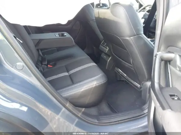 7MMVABDMXSN381566 2025 MAZDA CX-50 - Image 8