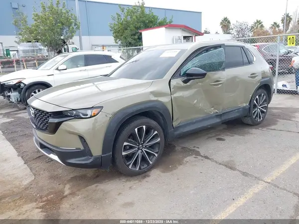 7MMVABDY2PN107028 2023 MAZDA CX-50 - Image 2