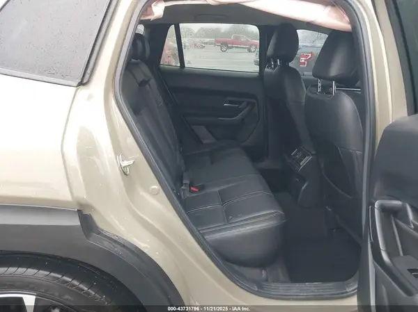 7MMVABDY3SN305514 2025 MAZDA CX-50 - Image 8