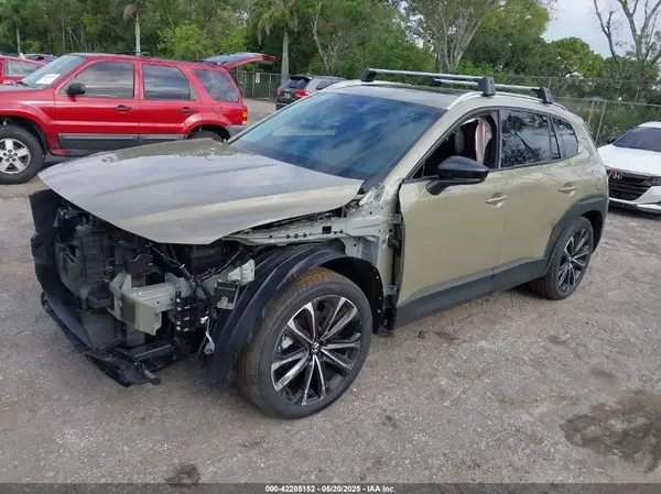 7MMVABDY3SN325066 2025 MAZDA CX-50 - Image 2