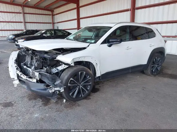 7MMVABEM0PN110845 2023 MAZDA CX-50 - Image 2