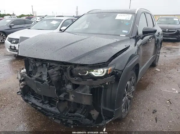 7MMVABEM0PN131484 2023 MAZDA CX-50 - Image 2