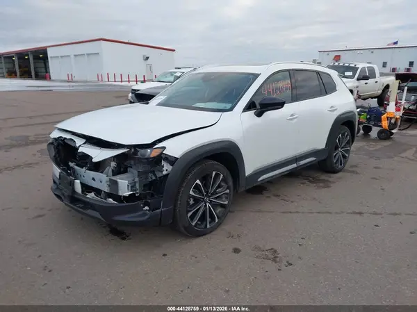 7MMVABEM0PN147958 2023 MAZDA CX-50 - Image 2