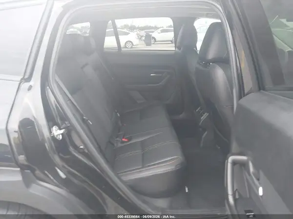 7MMVABEM0SN379064 2025 MAZDA CX-50 - Image 8