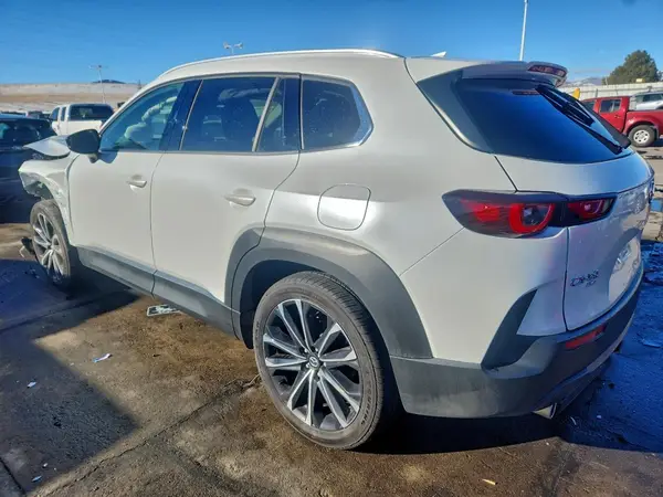 7MMVABEM1SN313462 2025 MAZDA CX-50 - Image 2