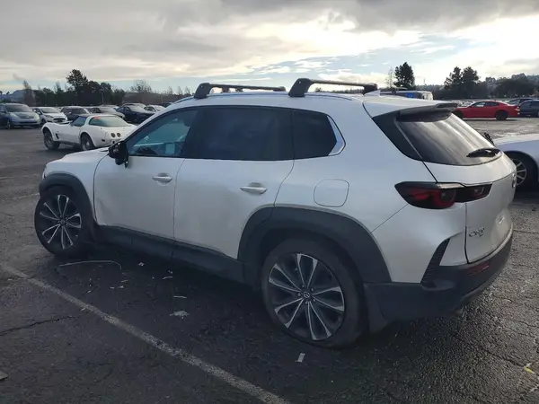 7MMVABEM2SN315771 2025 MAZDA CX-50 - Image 2