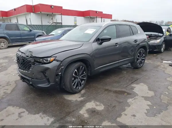 7MMVABEM3PN127591 2023 MAZDA CX-50 - Image 2