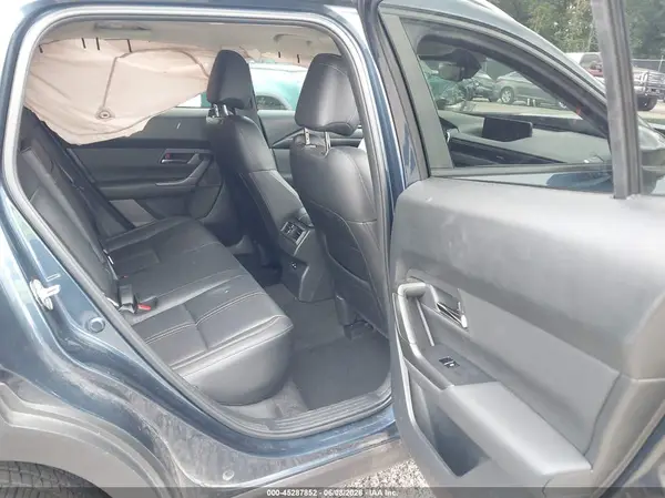 7MMVABEM3PN130877 2023 MAZDA CX-50 - Image 8