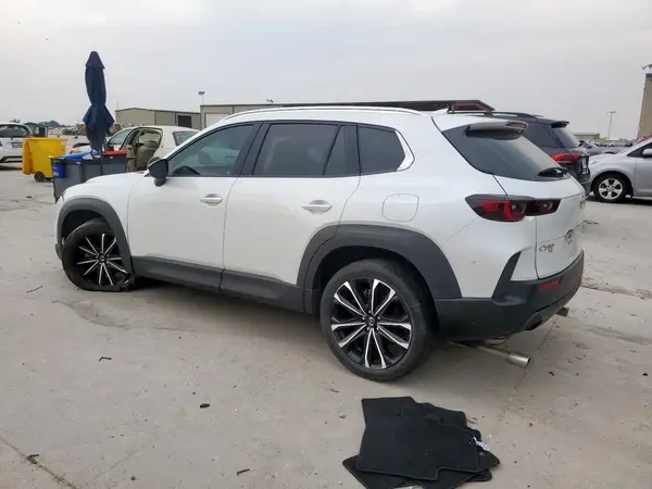 7MMVABEM3PN131818 2023 MAZDA CX-50 - Image 2