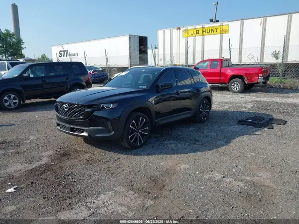 7MMVABEM3RN158729 2024 MAZDA CX-50 - Image 2